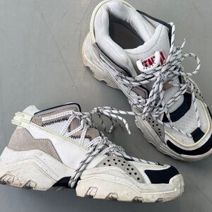 Kenzo Inka Chunky Low Top White Sneaker Pale Grey Men’s US Size 39